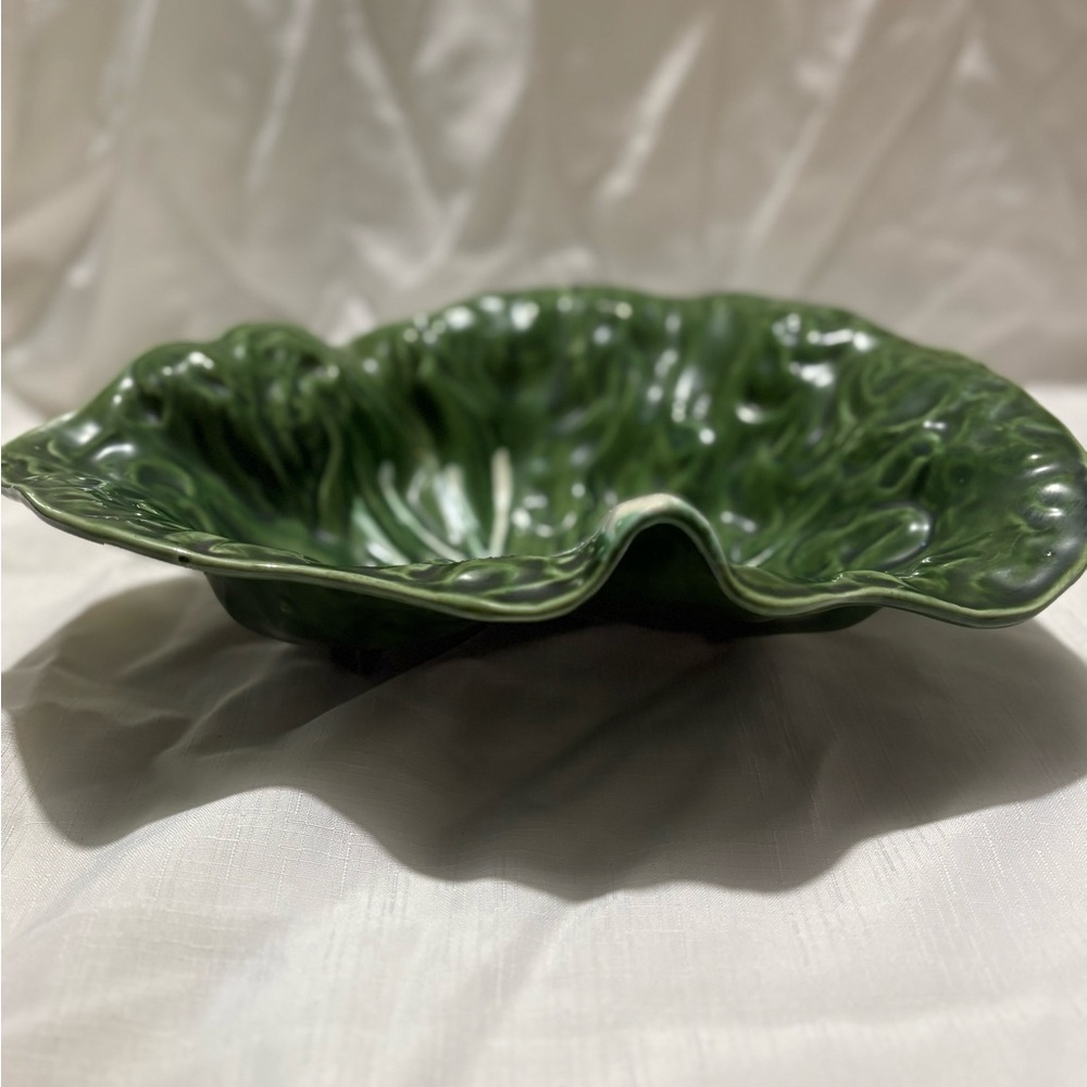 Vintage Green Leaf-Shaped Ceramic Bowl - Picture 2 of 7